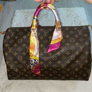 Authentic Louis Vuitton speedy 40 monogram handbag preowned